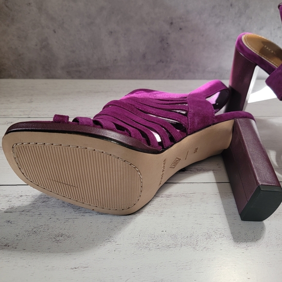 Donald J. Pliner, Sevanna, Iris Sandal Heels - Picture 4 of 5